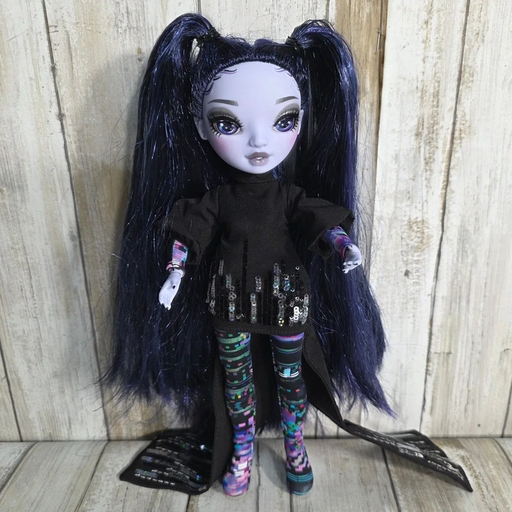 Shadow High Reina Glitch Crowne Fashion Doll Purple Hair MGA Entertainment